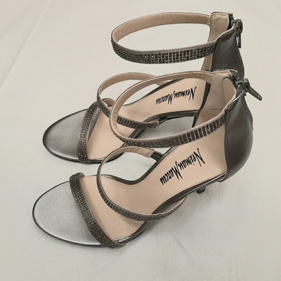 NEIMAN MARCUS - Picture 1 of 3